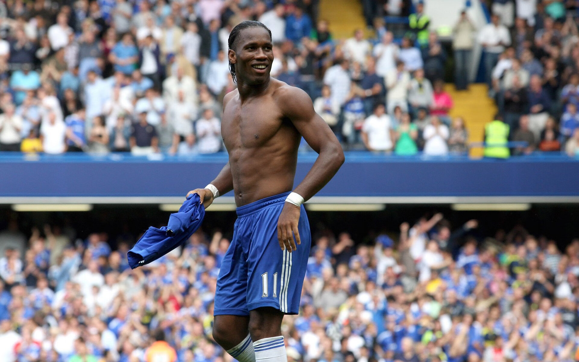 未来赛车的“黑科技”揭秘，未来科幻赛车